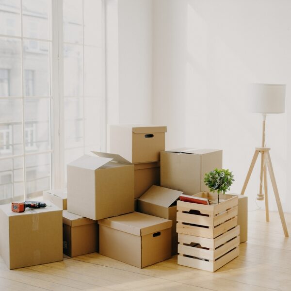 Easily move by booking our move-in and move-out cleaning services